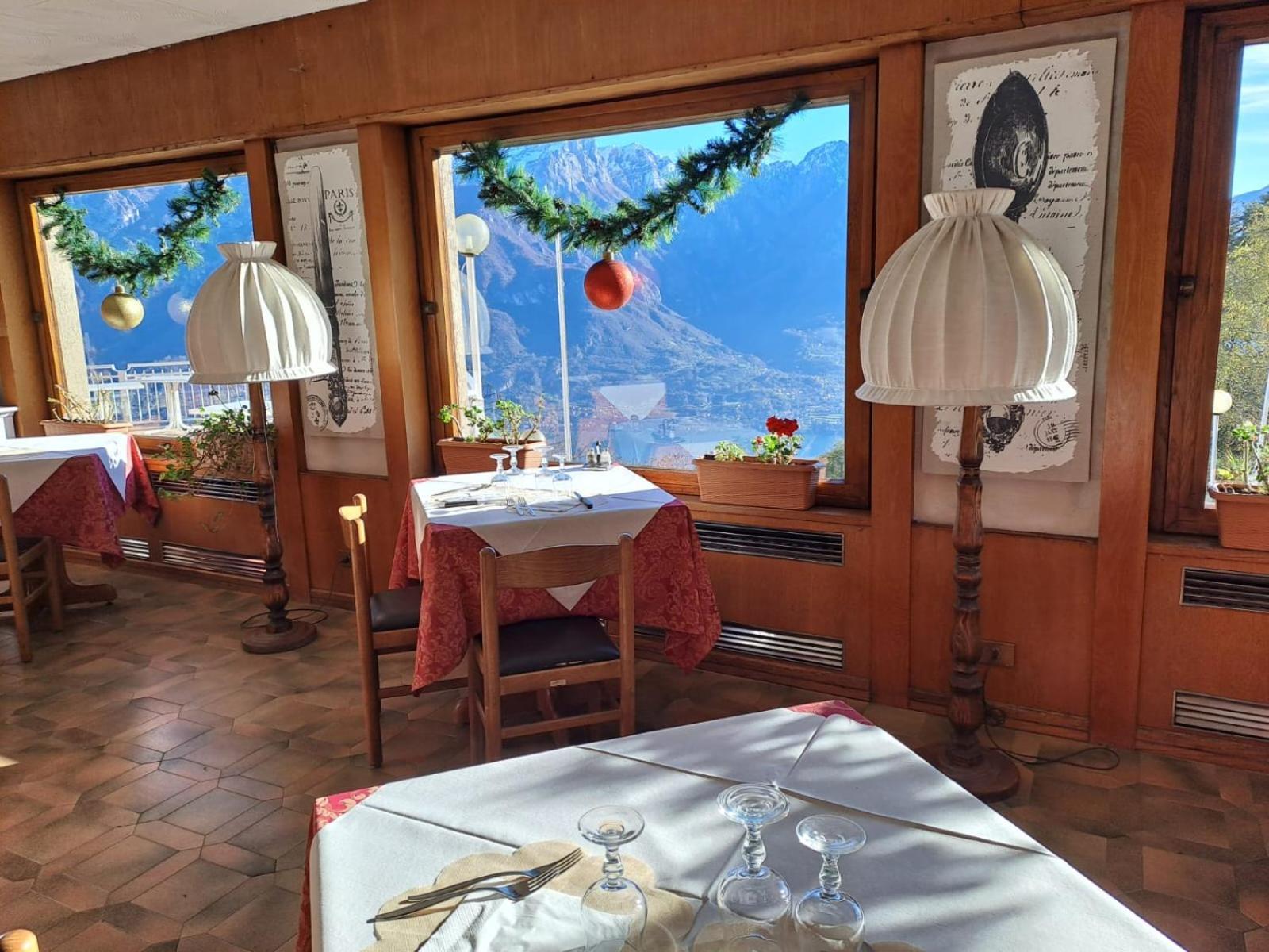 Provinciale 79 Hotell Magreglio Eksteriør bilde